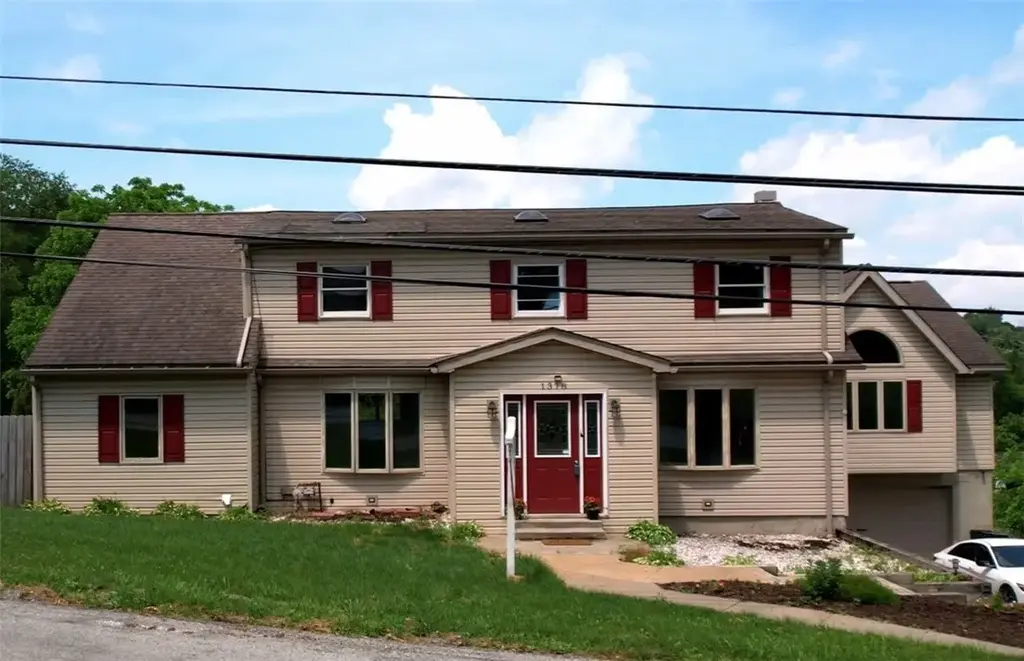1378 Robbins Station Road , North Huntingdon