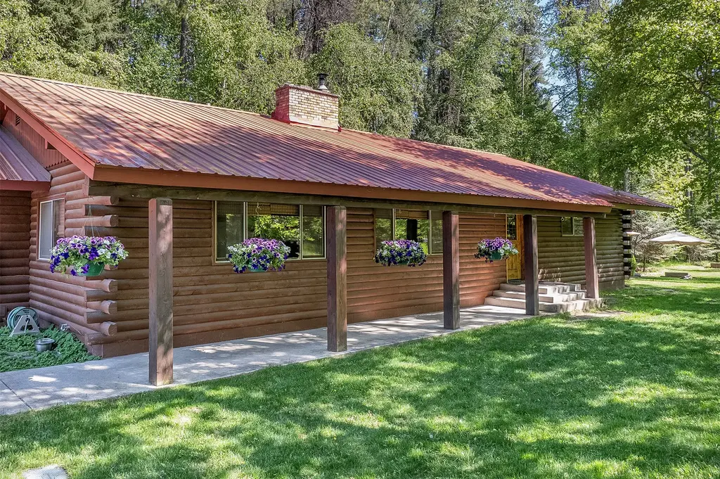 945 Swan River Road, Bigfork