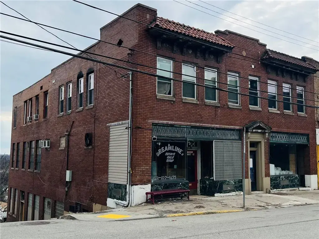 2550 Brownsville Road , Carrick