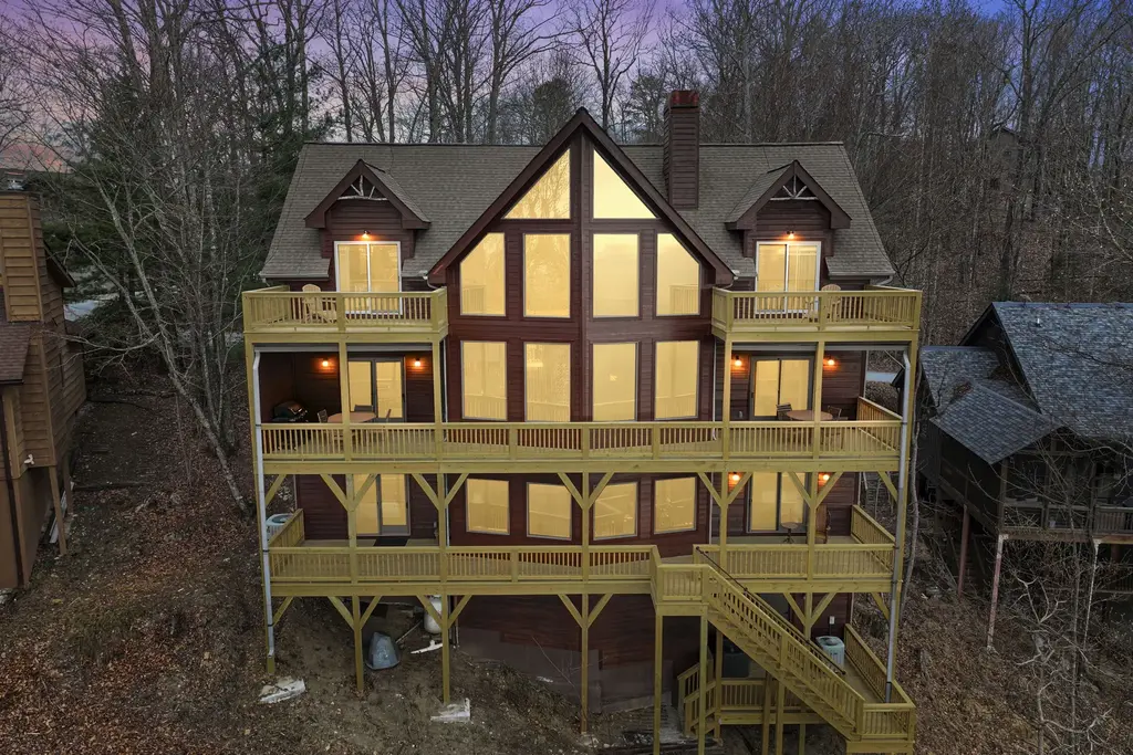 277 Kestrel Court, Sapphire