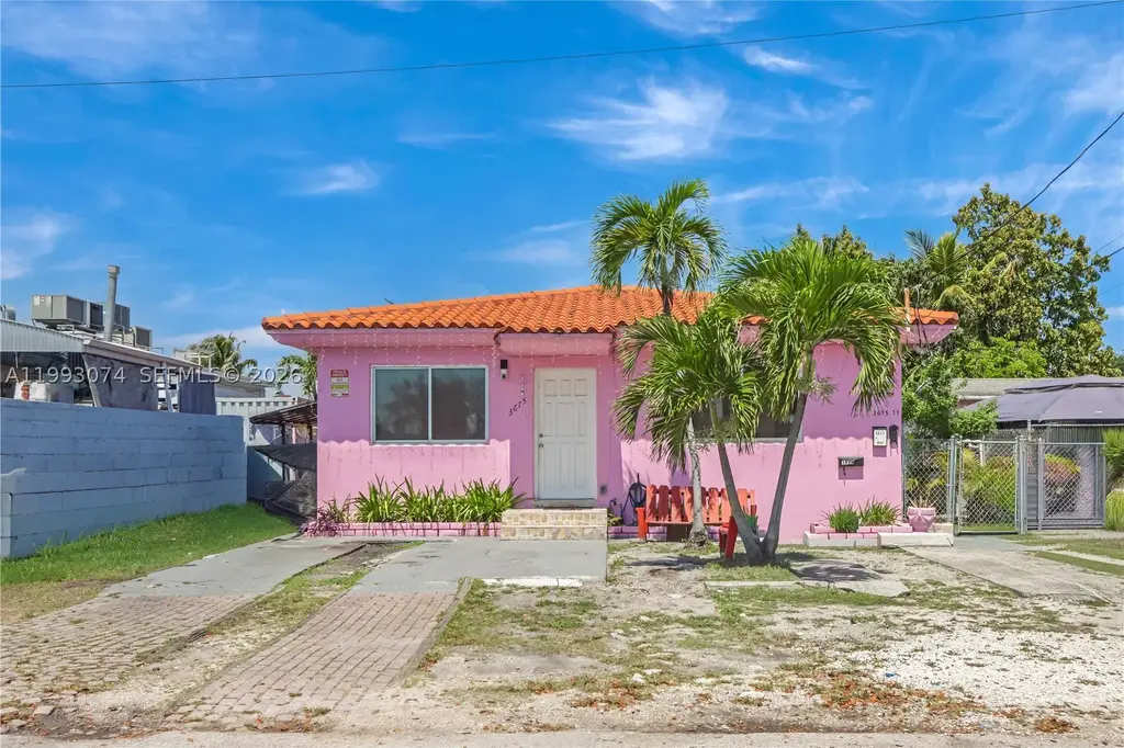 3675 Nw 5th St, Miami