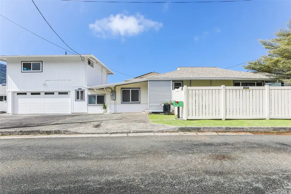 3305 E Manoa Road, Honolulu