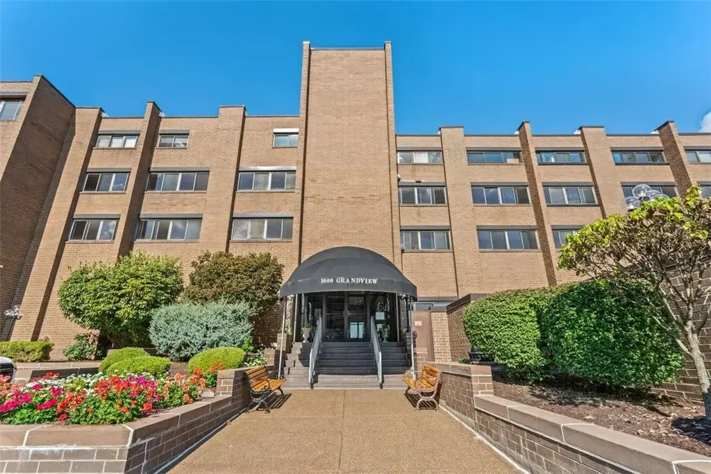1000 Grandview Avenue 405, Mt Washington