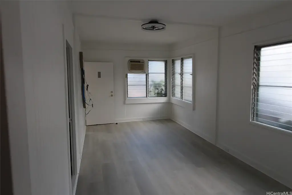 2111 Booth Road, Honolulu