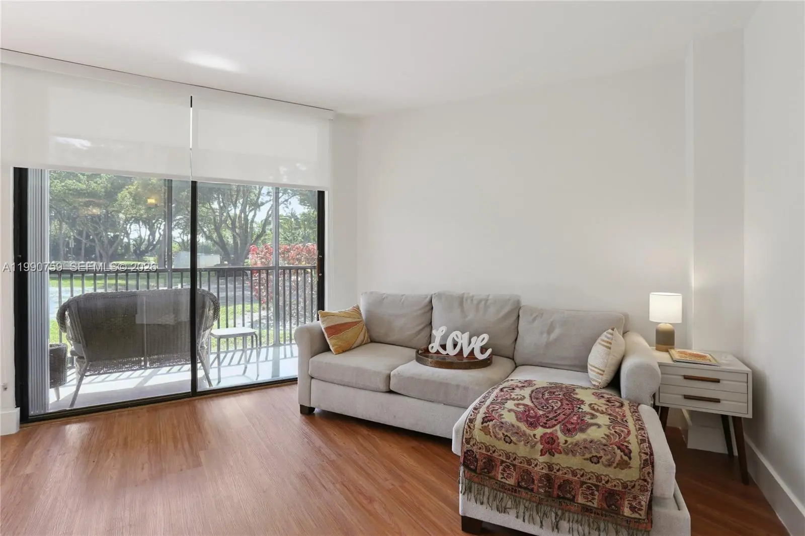 Photo of Listing #A11990759