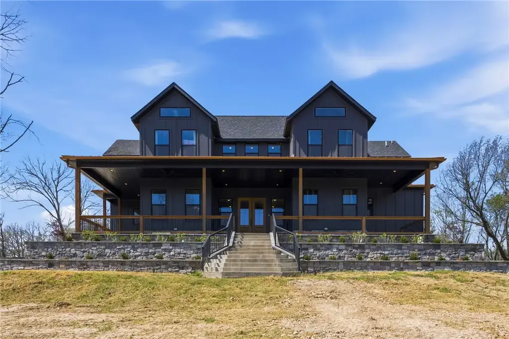 21665 Griggs Road, Springdale