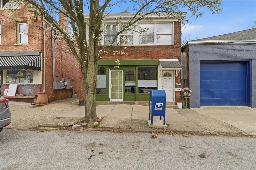 7105 Reynolds Street , Point Breeze