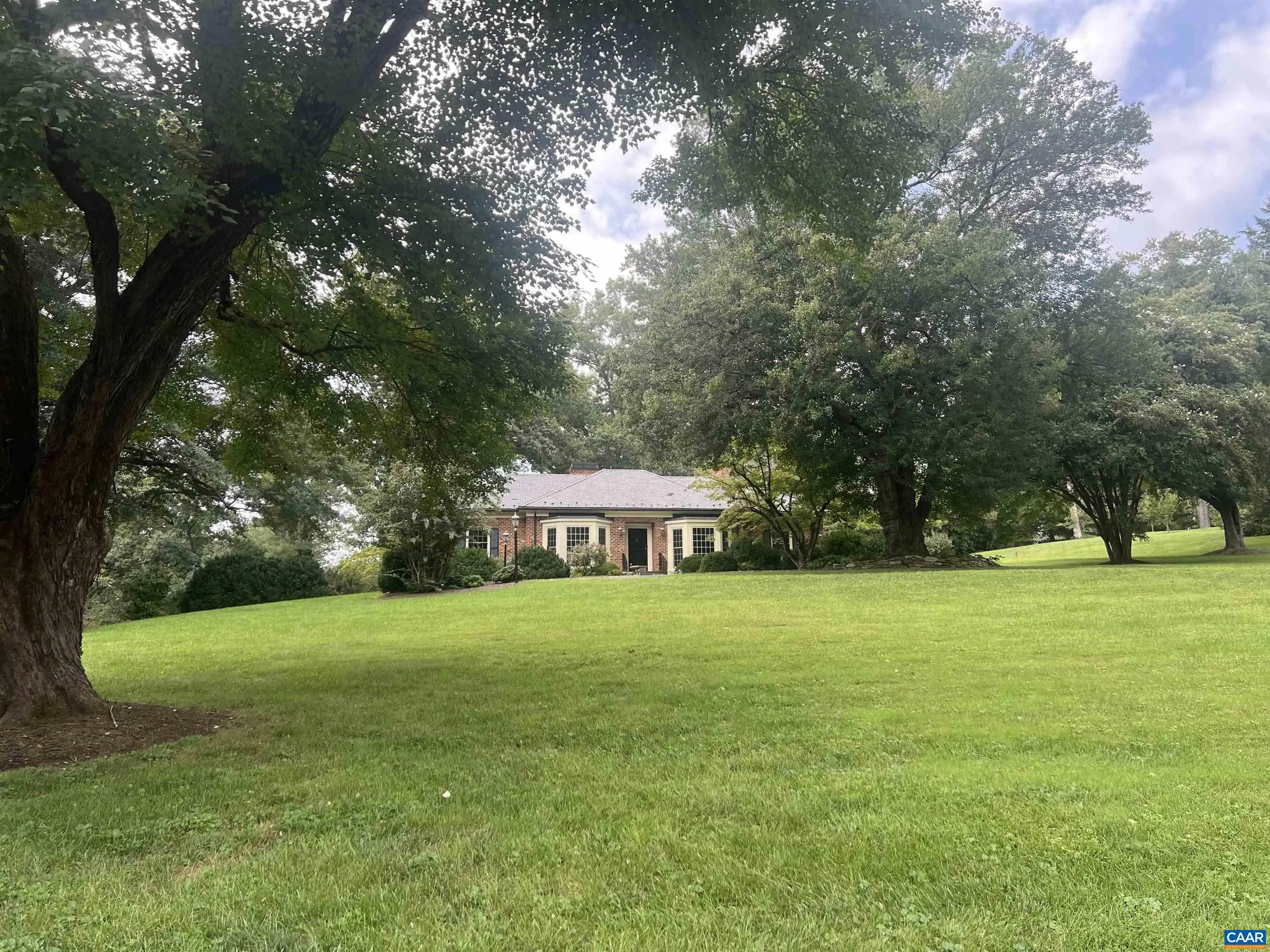 42 Old Farm Rd, Charlottesville