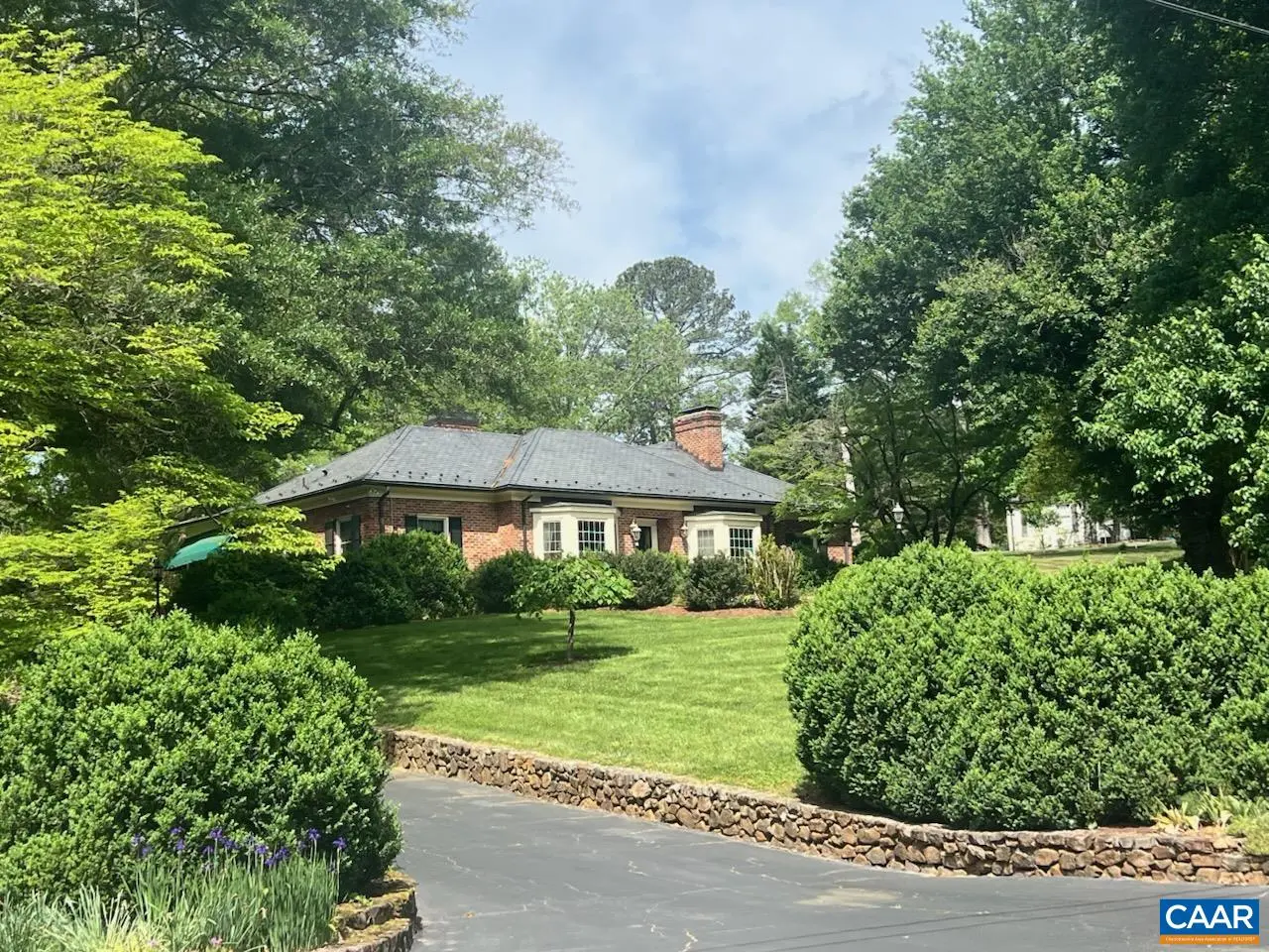 42 Old Farm Rd, Charlottesville