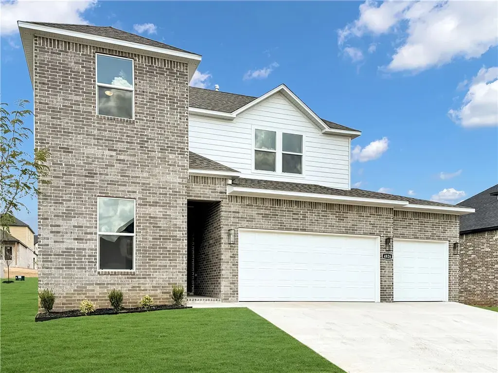 4826 W Allium Street, Fayetteville
