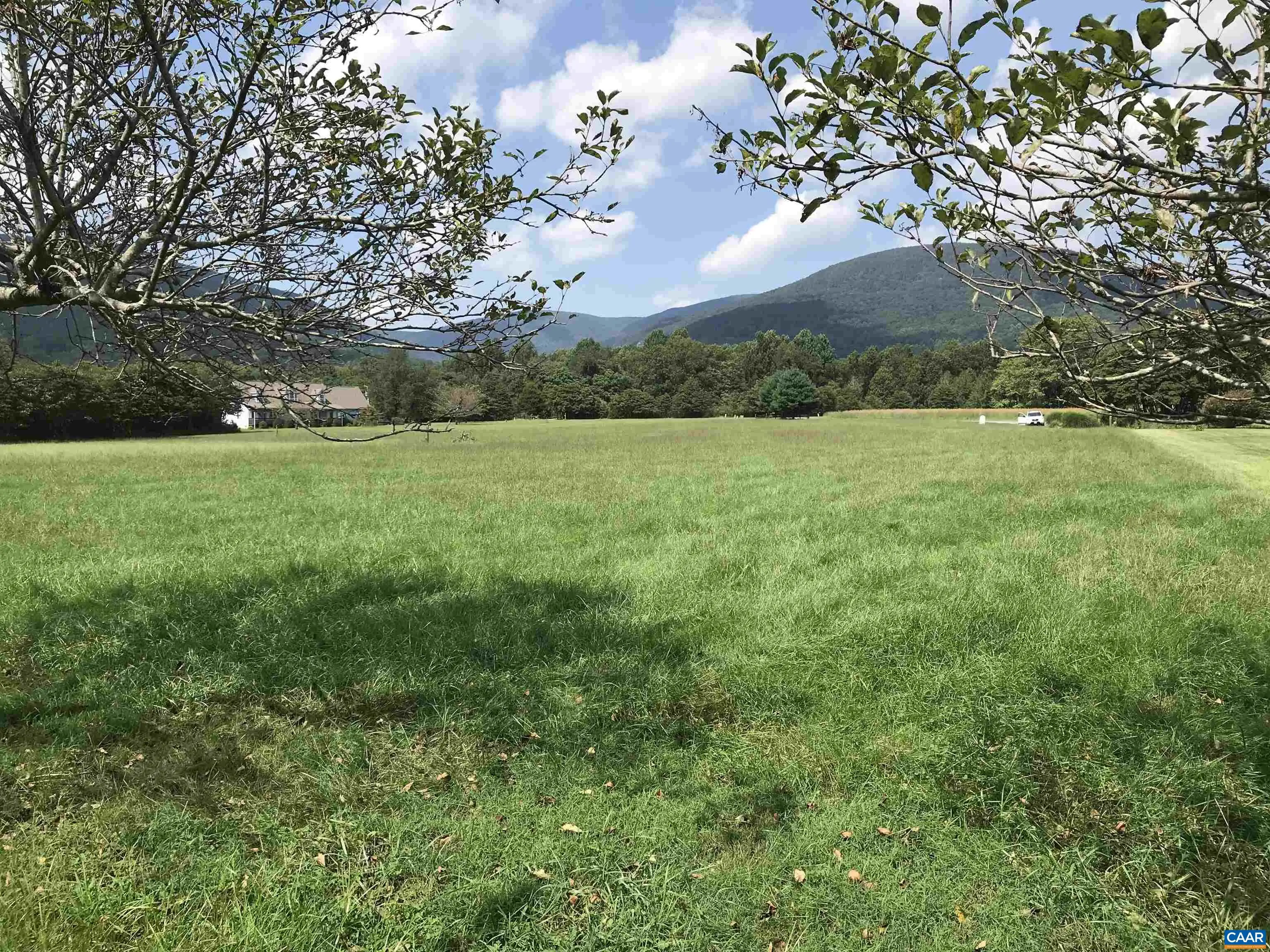 3 Phillips Ln, Nellysford