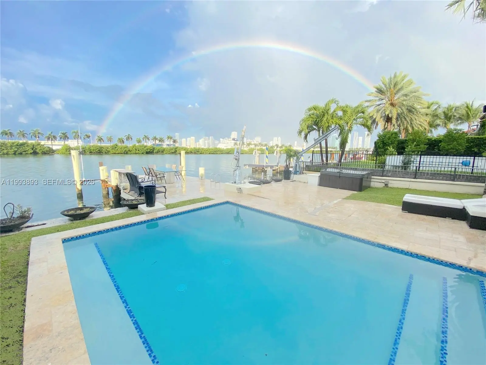 Photo of Listing #A11993893