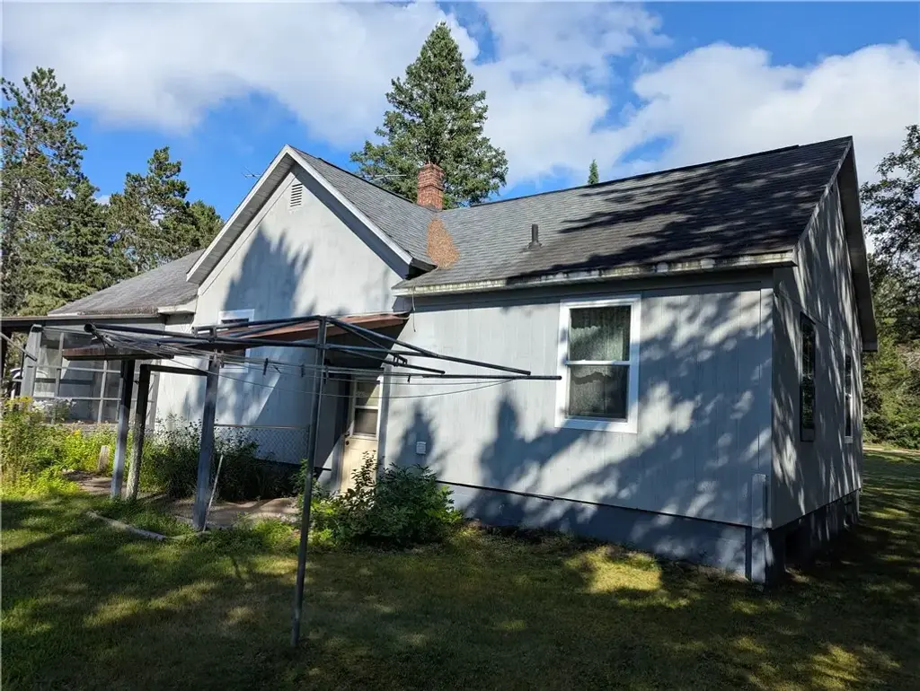 9995 N Raven Road, Hayward