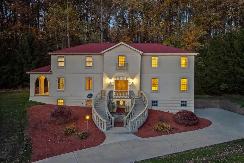 4302 Michel Court, Murrysville