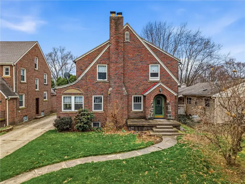 479 Carley Avenue , Sharon