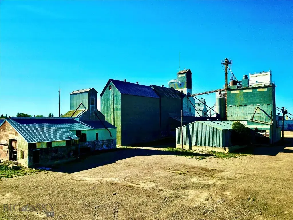 120 4th Avenue Se, Conrad