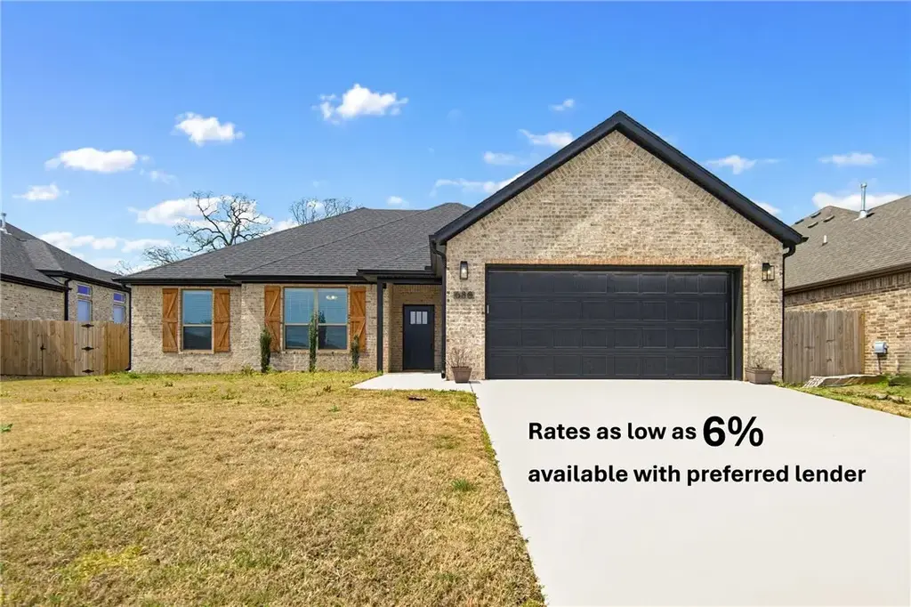 680 Abigail Street, Bentonville