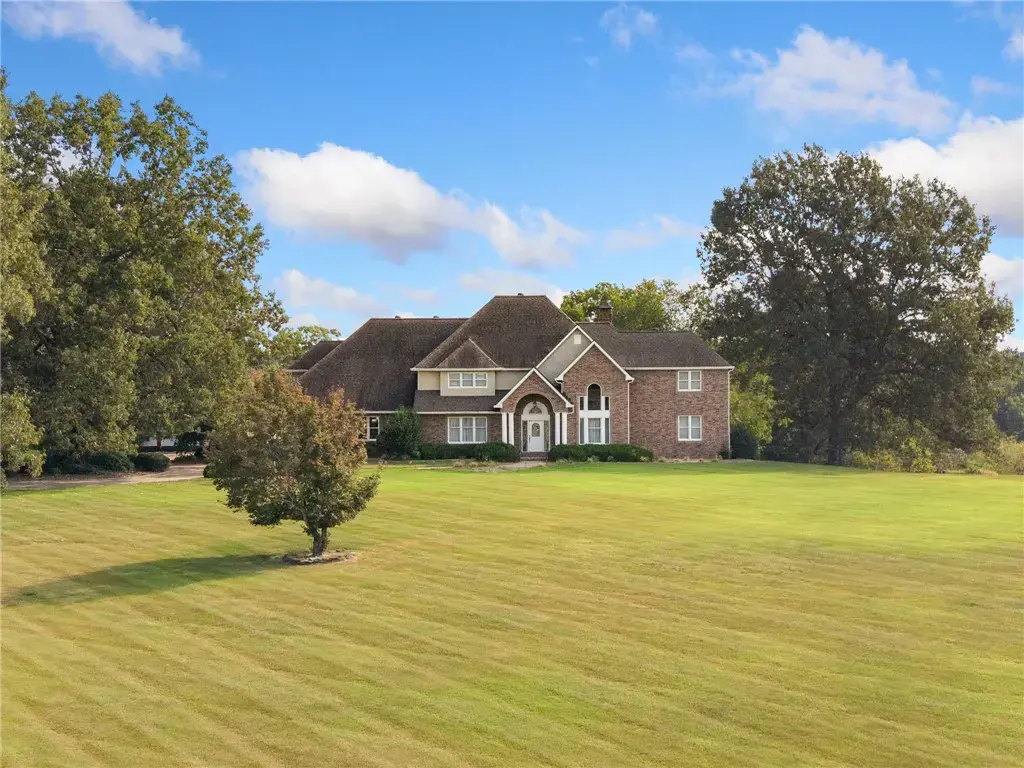 2734a Wolf Springs Road, Harrison