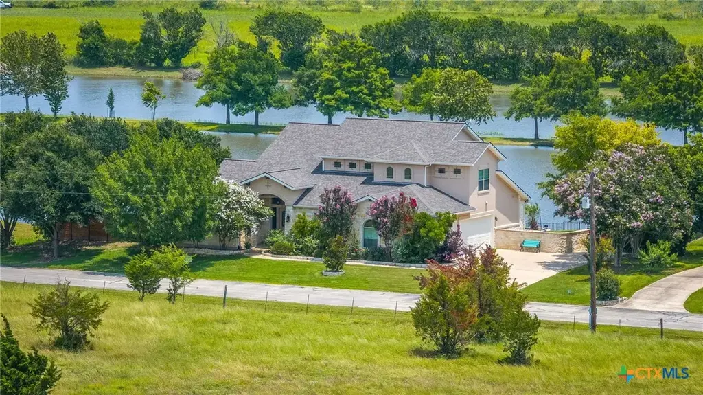 12407 Aquaplex Drive, Buda