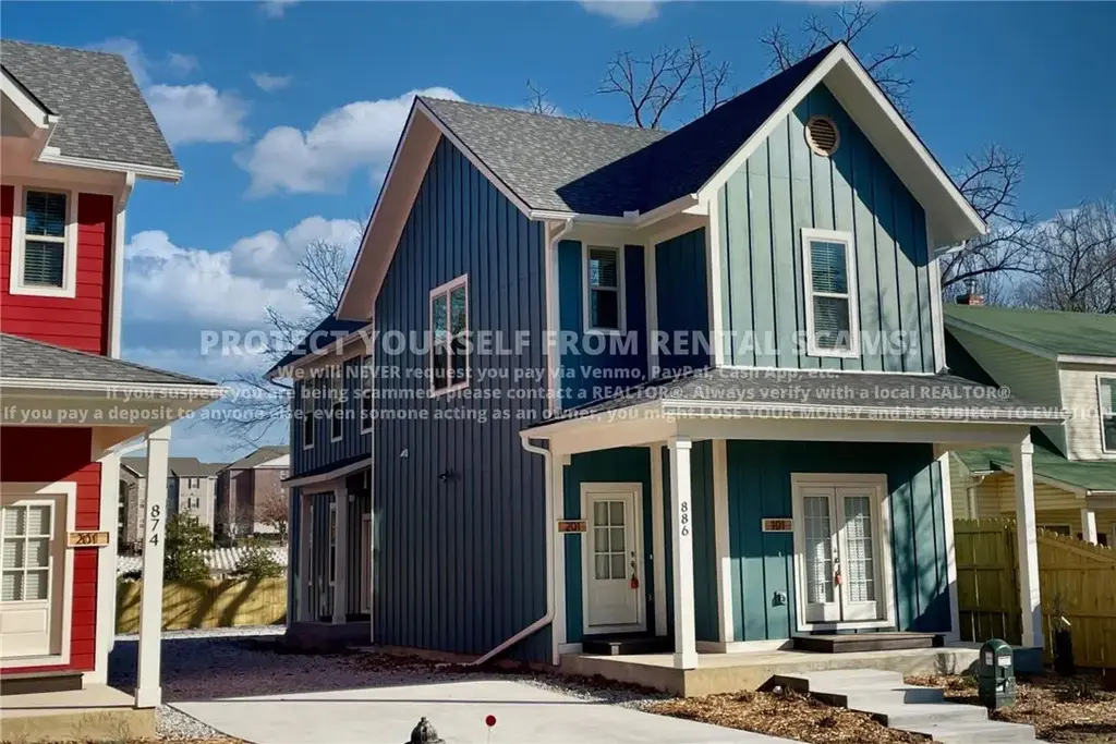 886 S Hill Avenue 101, Fayetteville
