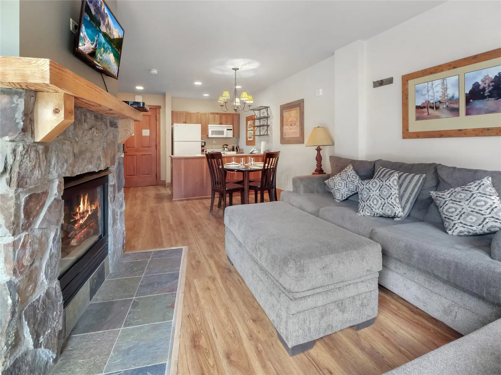 20 Hunki Dori Court 2205, Keystone