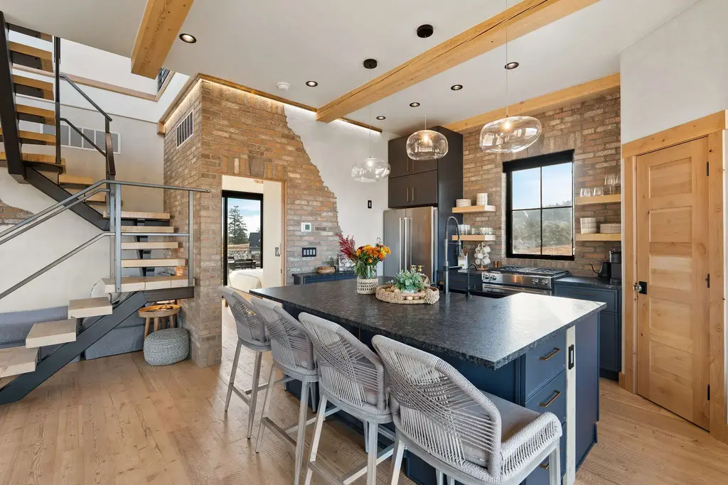 185 Hidden Waters Lane, Kalispell