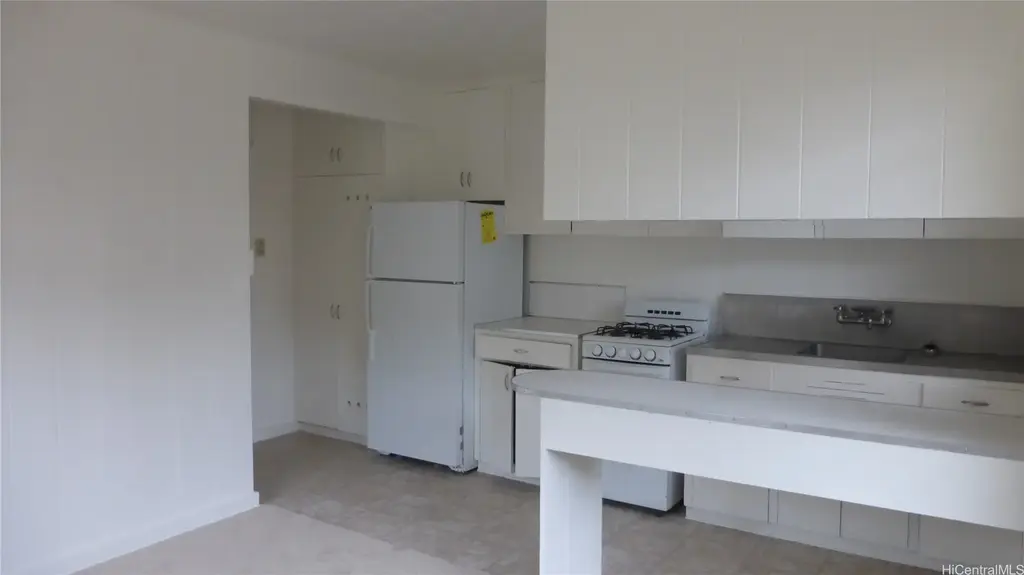 1232 Makaloa Street # 4, Honolulu