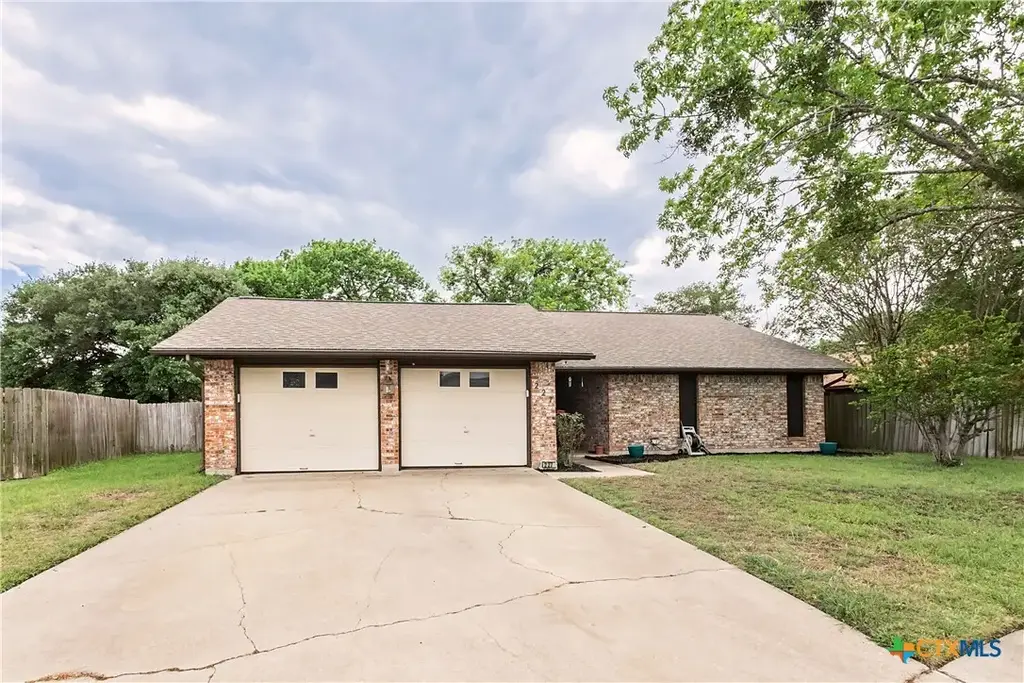 227 Briarmeadow Lane, Victoria