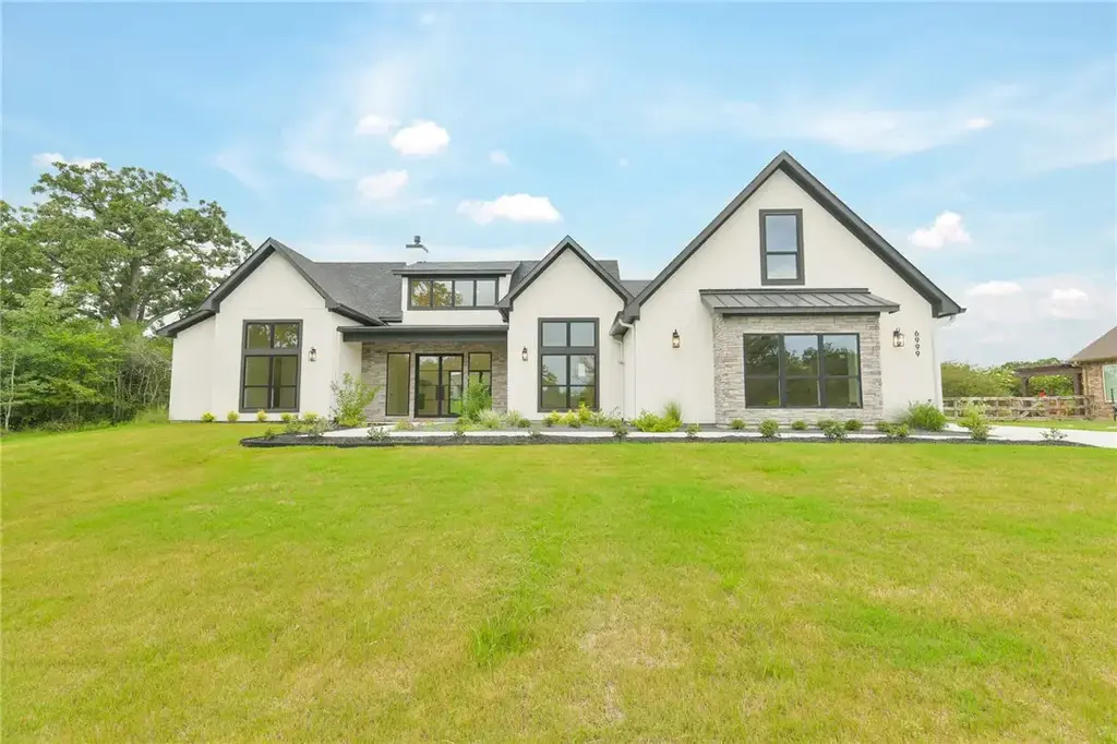 6999 Mccrae Lane, Bryan