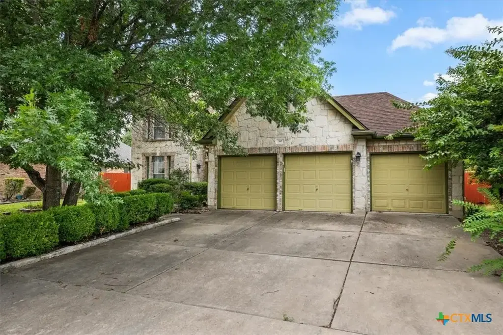 310 N Carriage Hills Drive, Georgetown