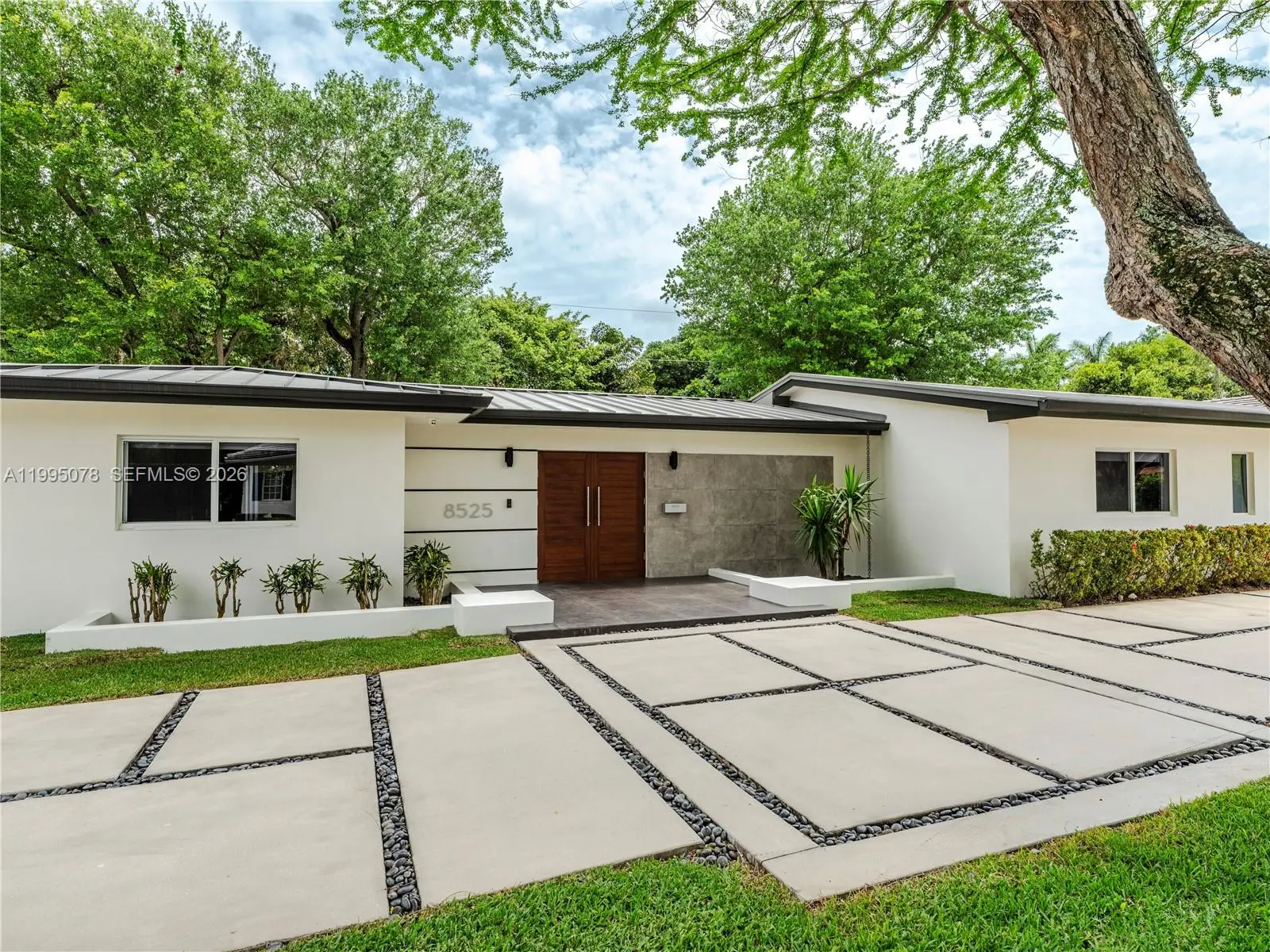 Photo of Listing #A11995078