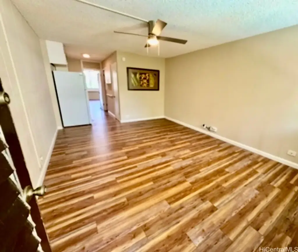 (unit #302b) 425 Ena Road, Honolulu