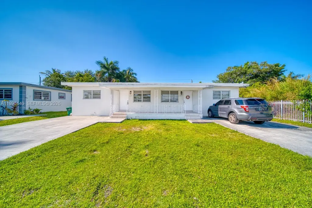 1340 Nw 102nd St, Miami