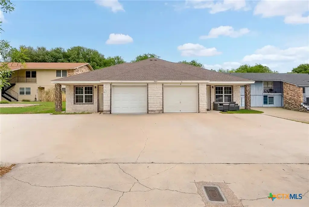 207 W Cardinal Lane, Harker Heights
