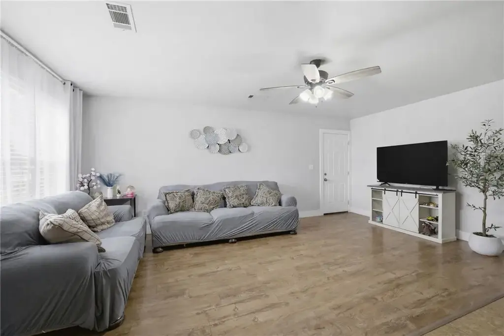 205 -207 Marietta Court 2, Rogers