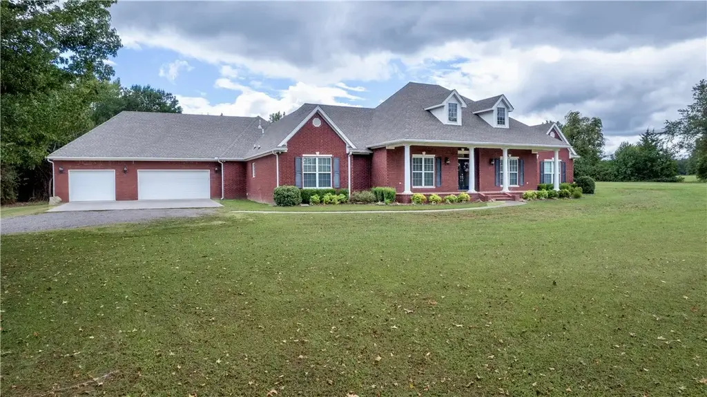 3309 E Highway 96, Lavaca