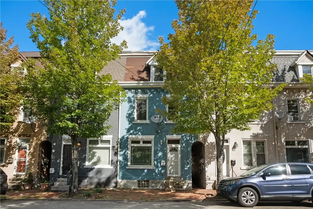 2819 Jane Street , South Side