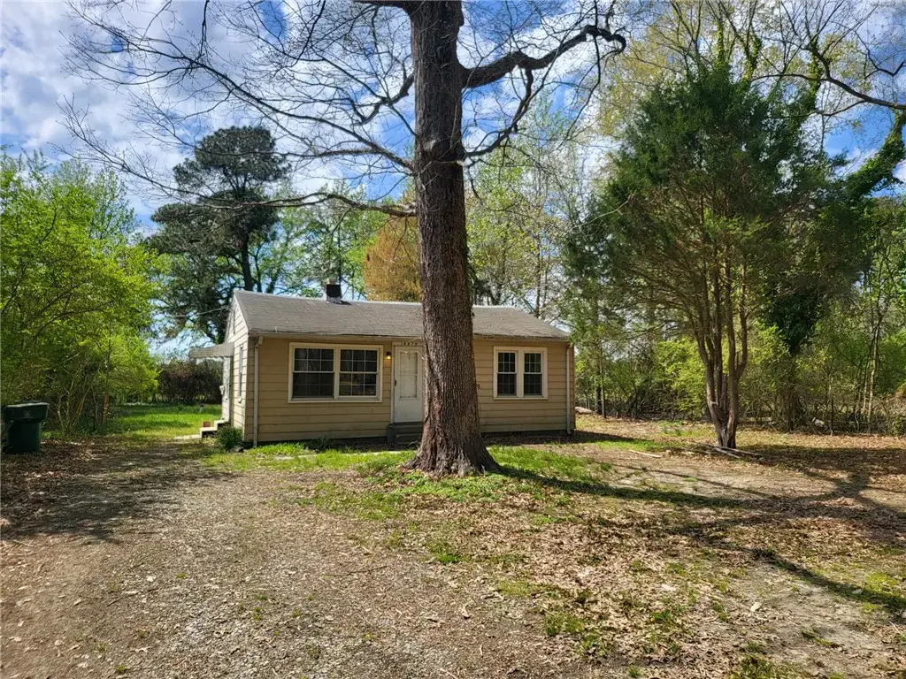14870 Warwick Boulevard, Newport News