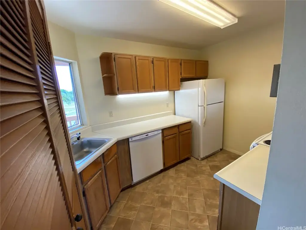 98-943 Moanalua Road # 1703, Aiea