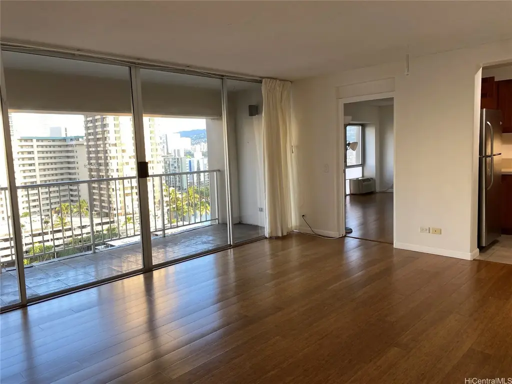430 Keoniana Street # 912, Honolulu