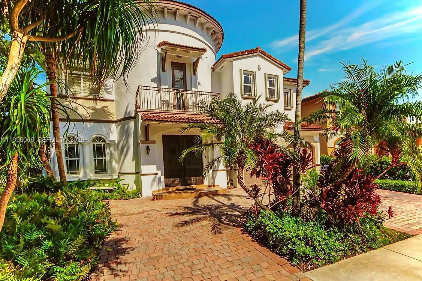 Photo of Listing #A11996066