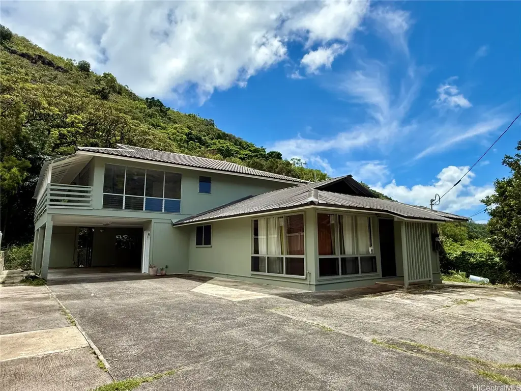 1707 Ala Aolani Street, Honolulu