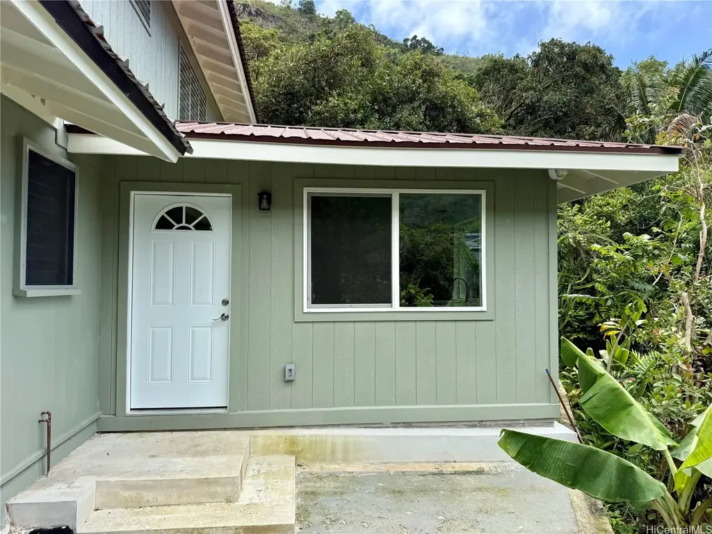 1707a Ala Aolani Street # 2, Honolulu