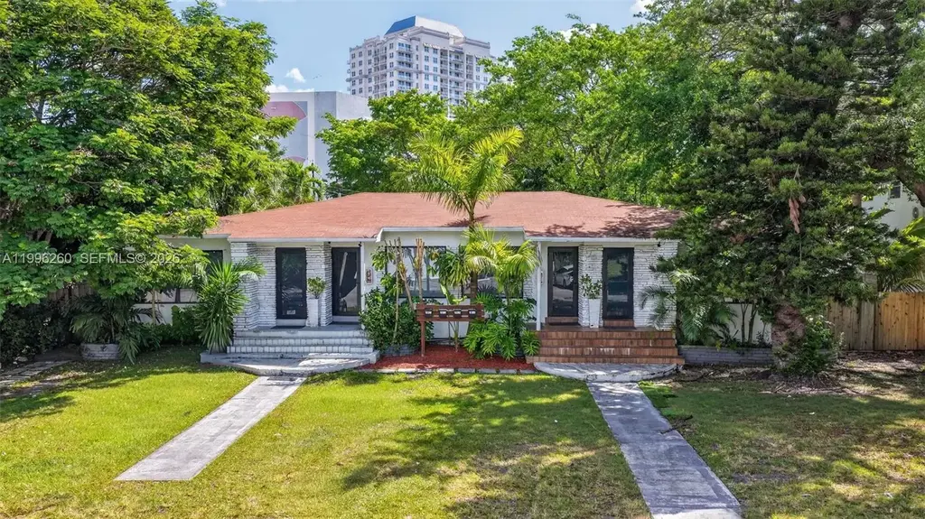 7811 Ne 10th Ct, Miami