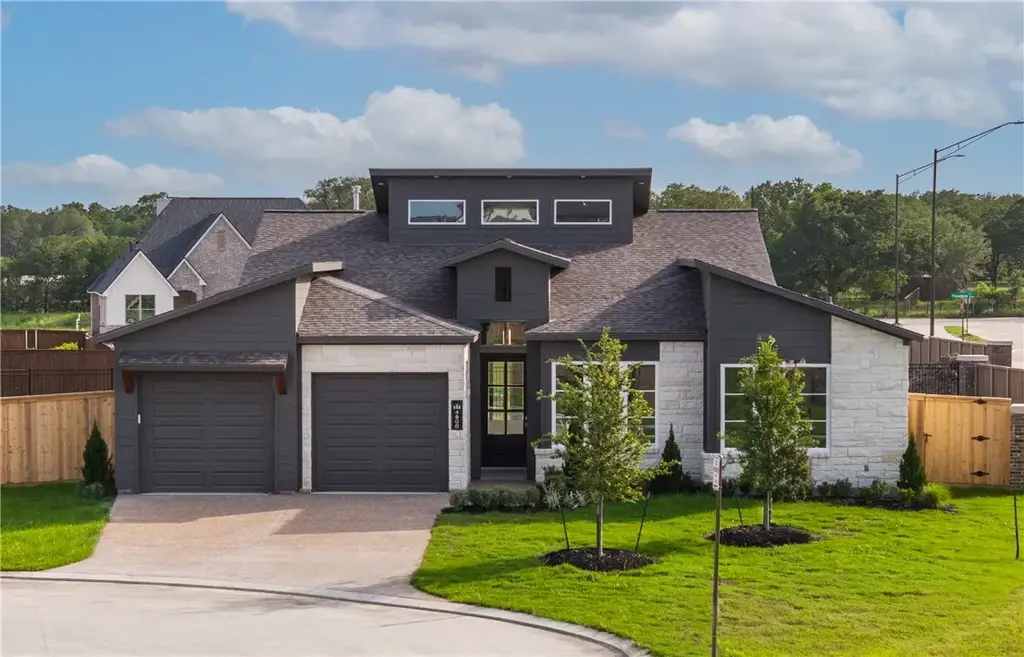 4800 White Ash Court, College Station