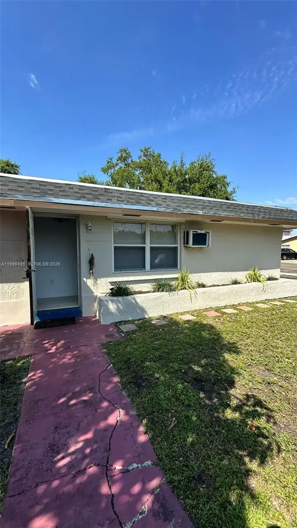715 Sw 6th St, Dania Beach