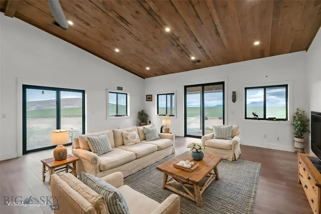 23 Windflower, Three Forks