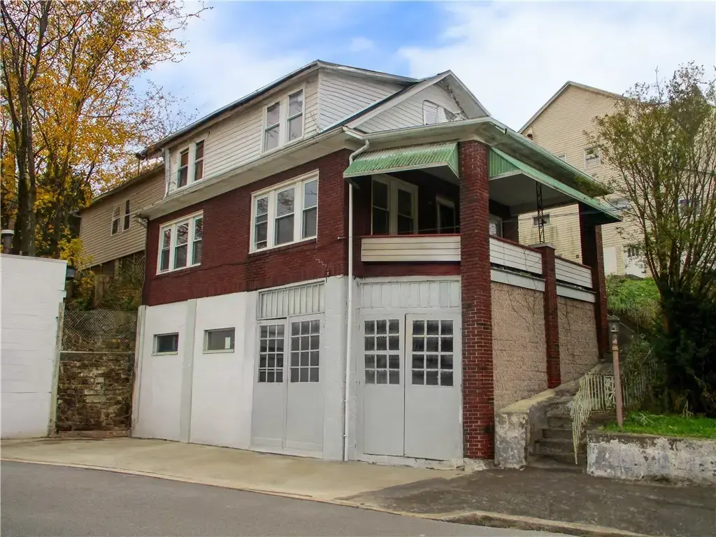 734 Messenger, Johnstown