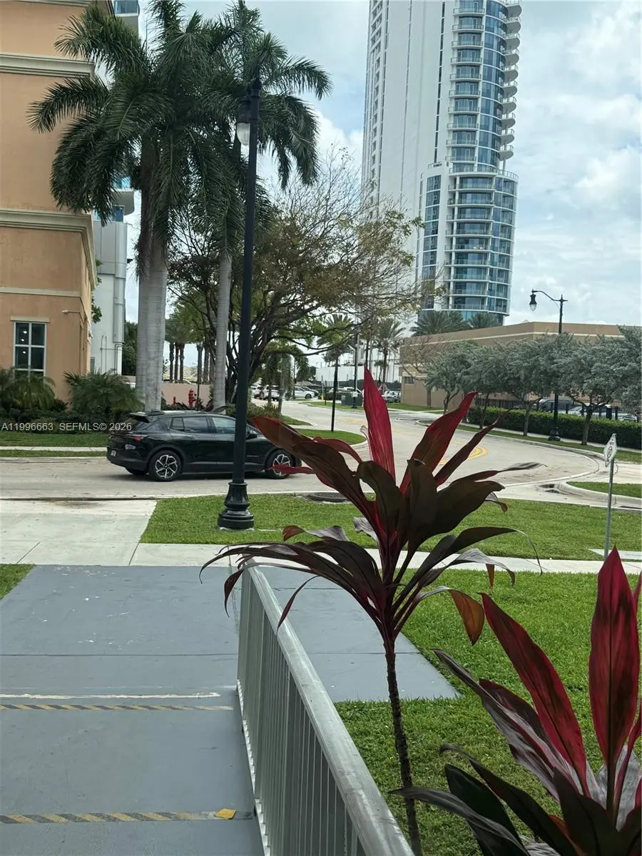 Photo of Listing #A11996663