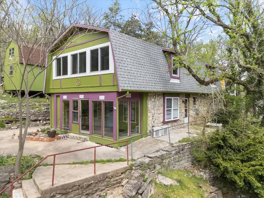 190 Main Street, Eureka Springs